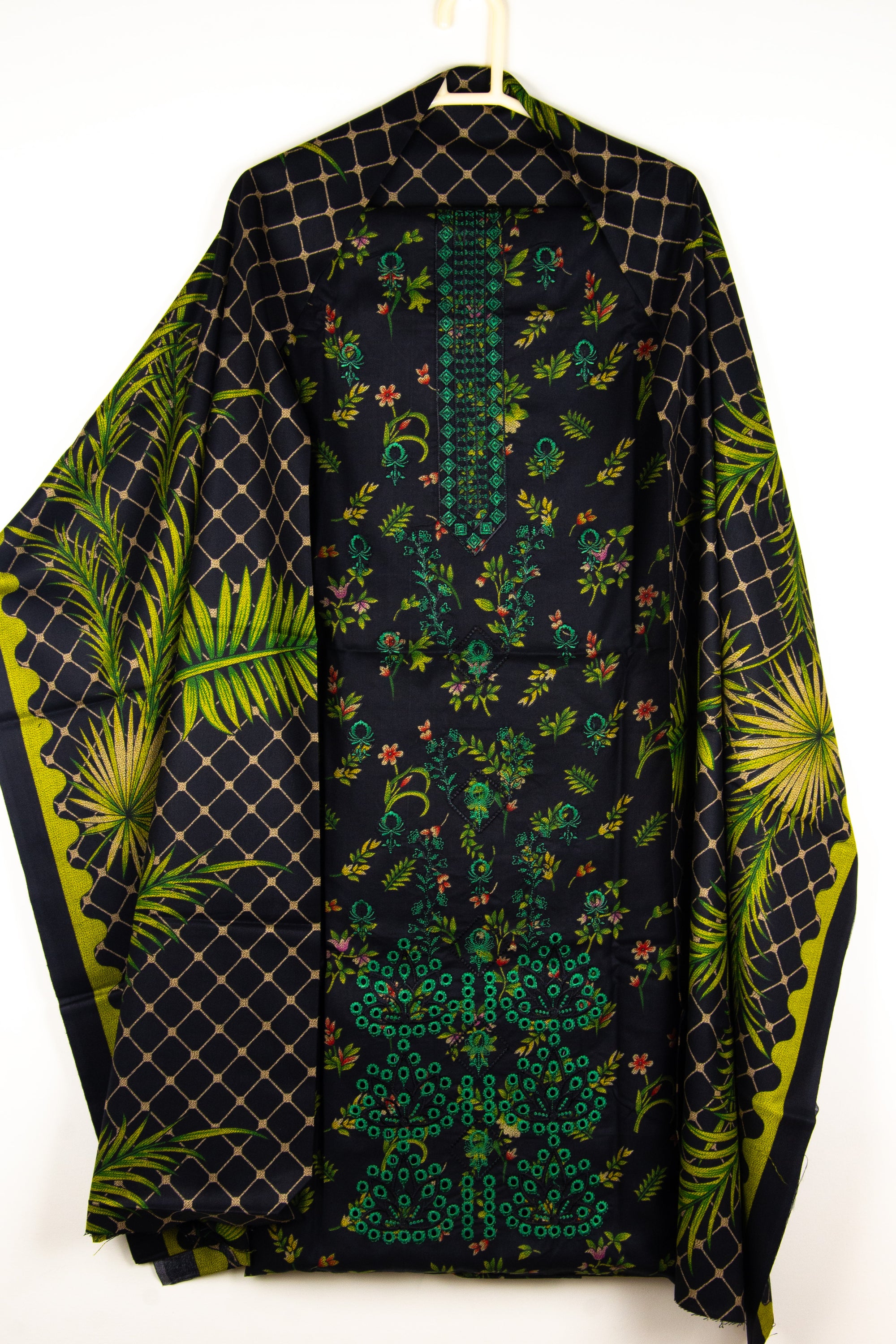 Dhanak Embroidered Unstitched 3 Piece Suit