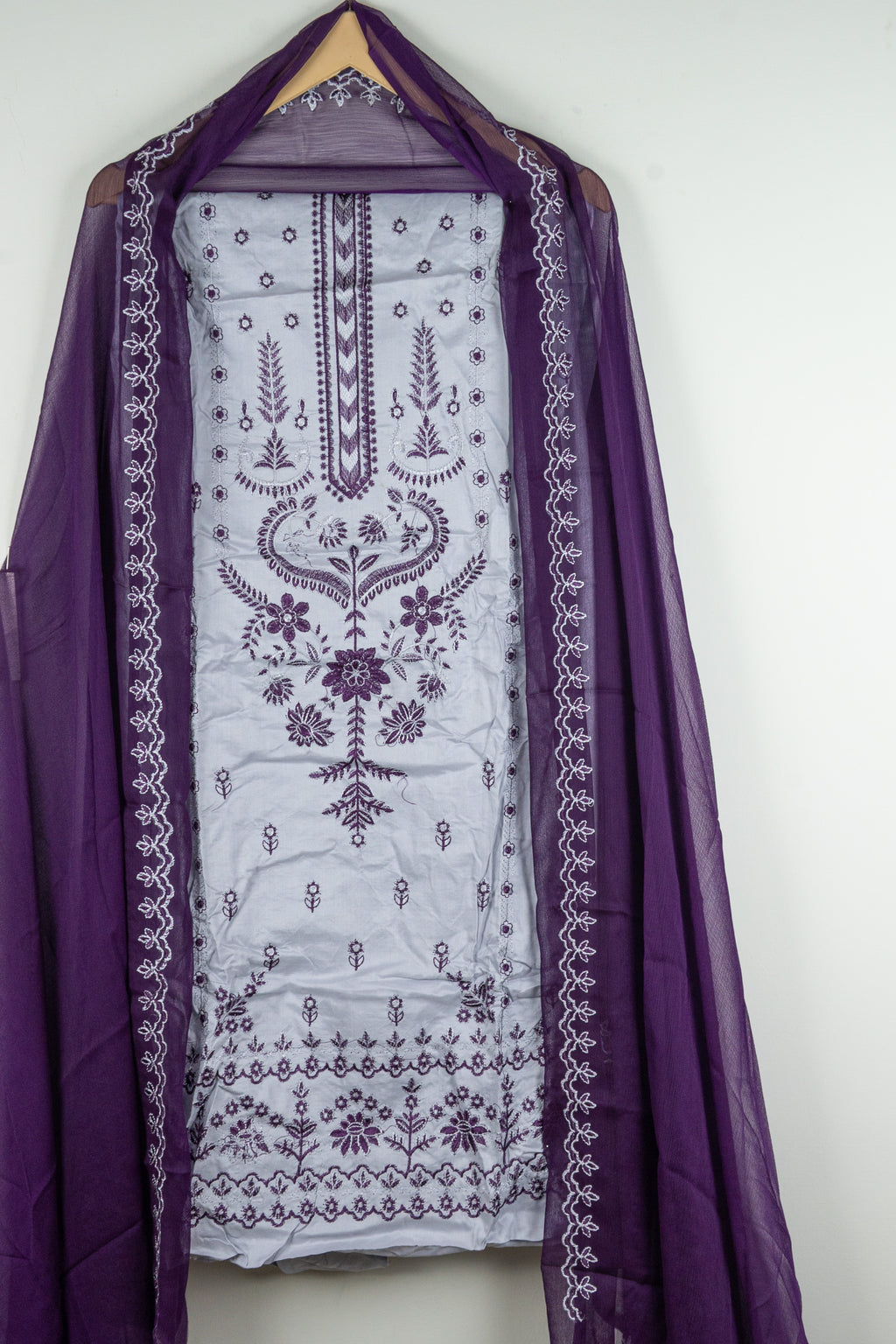 Jazmin Linen Embroidered Unstitched 3 Piece Suit