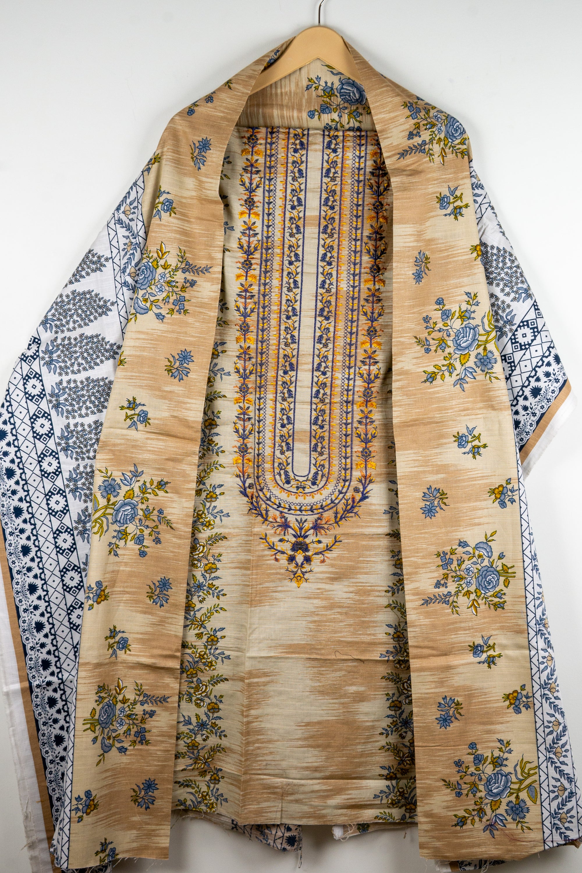 Beech Tree Khaddar Unstitched 3 Piece Suit