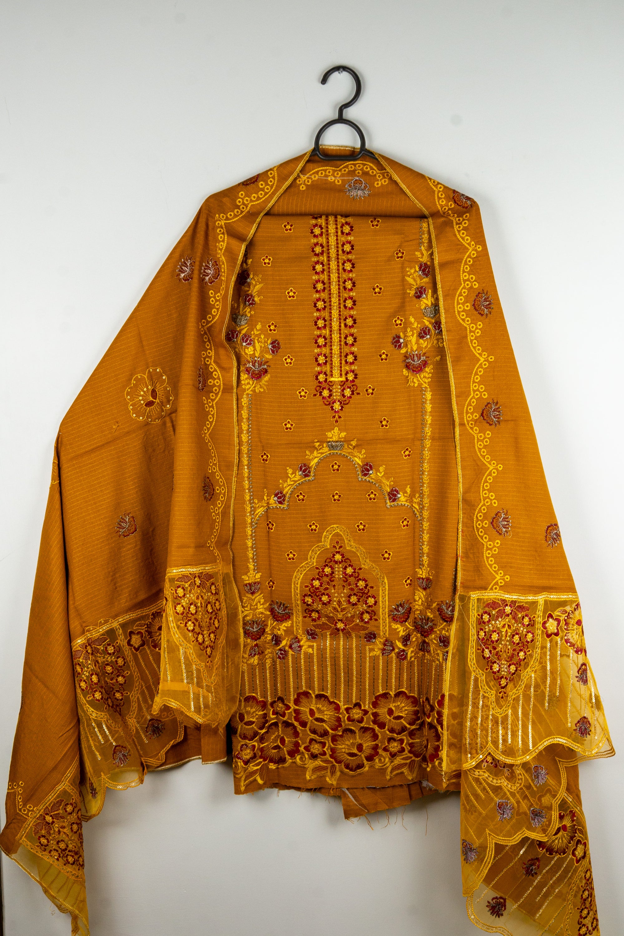 Zimal Dhanak Embroidered Unstitched 3 Piece Suit