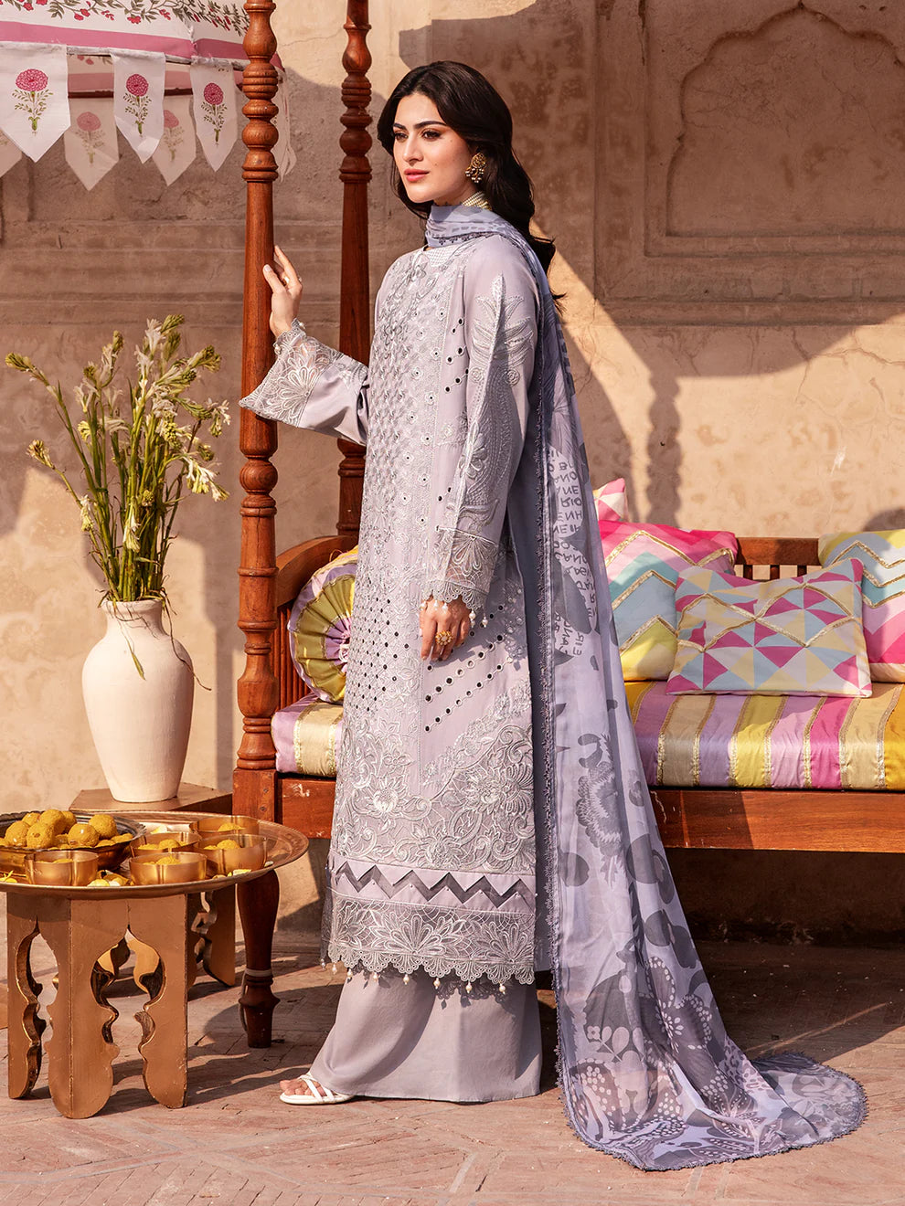MAHNUR Husn e Jahan Embroidered Luxury Lawn 3 Piece Suit