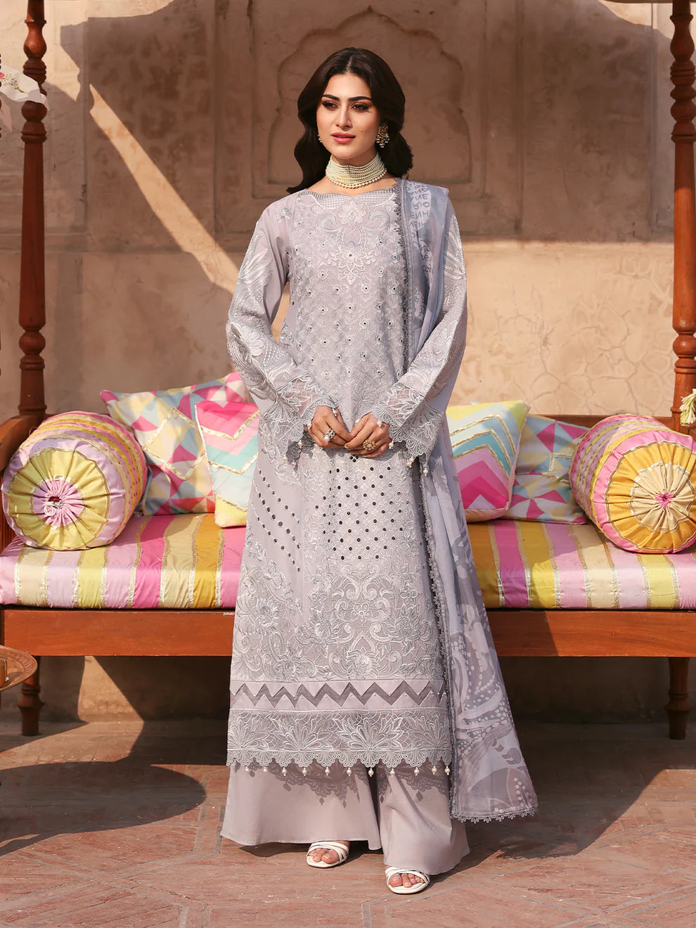 MAHNUR Husn e Jahan Embroidered Luxury Lawn 3 Piece Suit