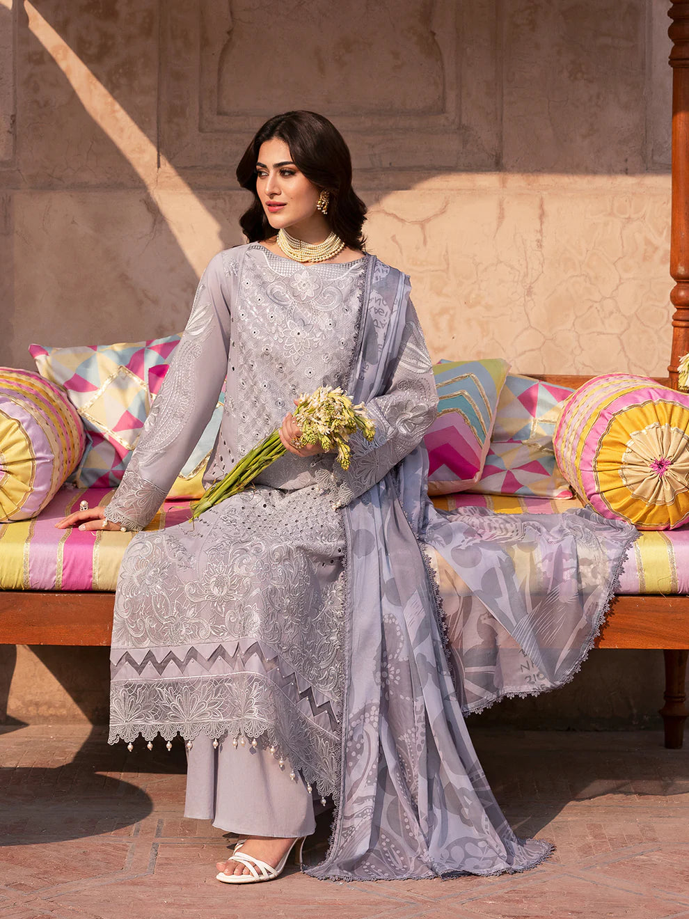 MAHNUR Husn e Jahan Embroidered Luxury Lawn 3 Piece Suit
