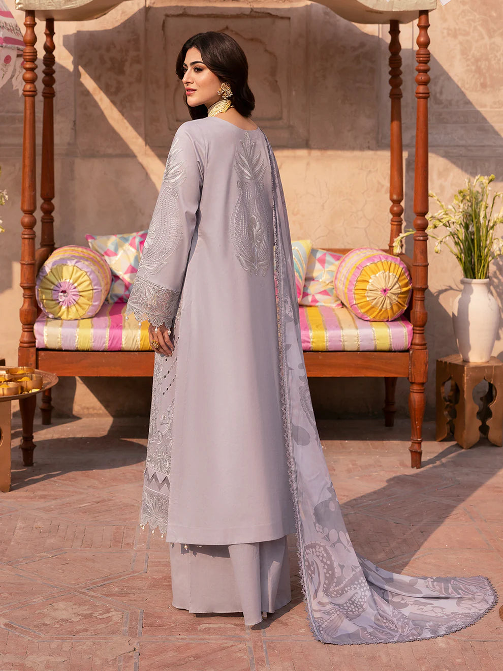 MAHNUR Husn e Jahan Embroidered Luxury Lawn 3 Piece Suit